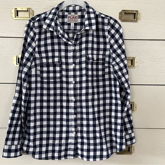 Old Navy Tops - Old Navy Women’s Plaid Flannel Classic Shirt, Blue and White Plaid, Size Small